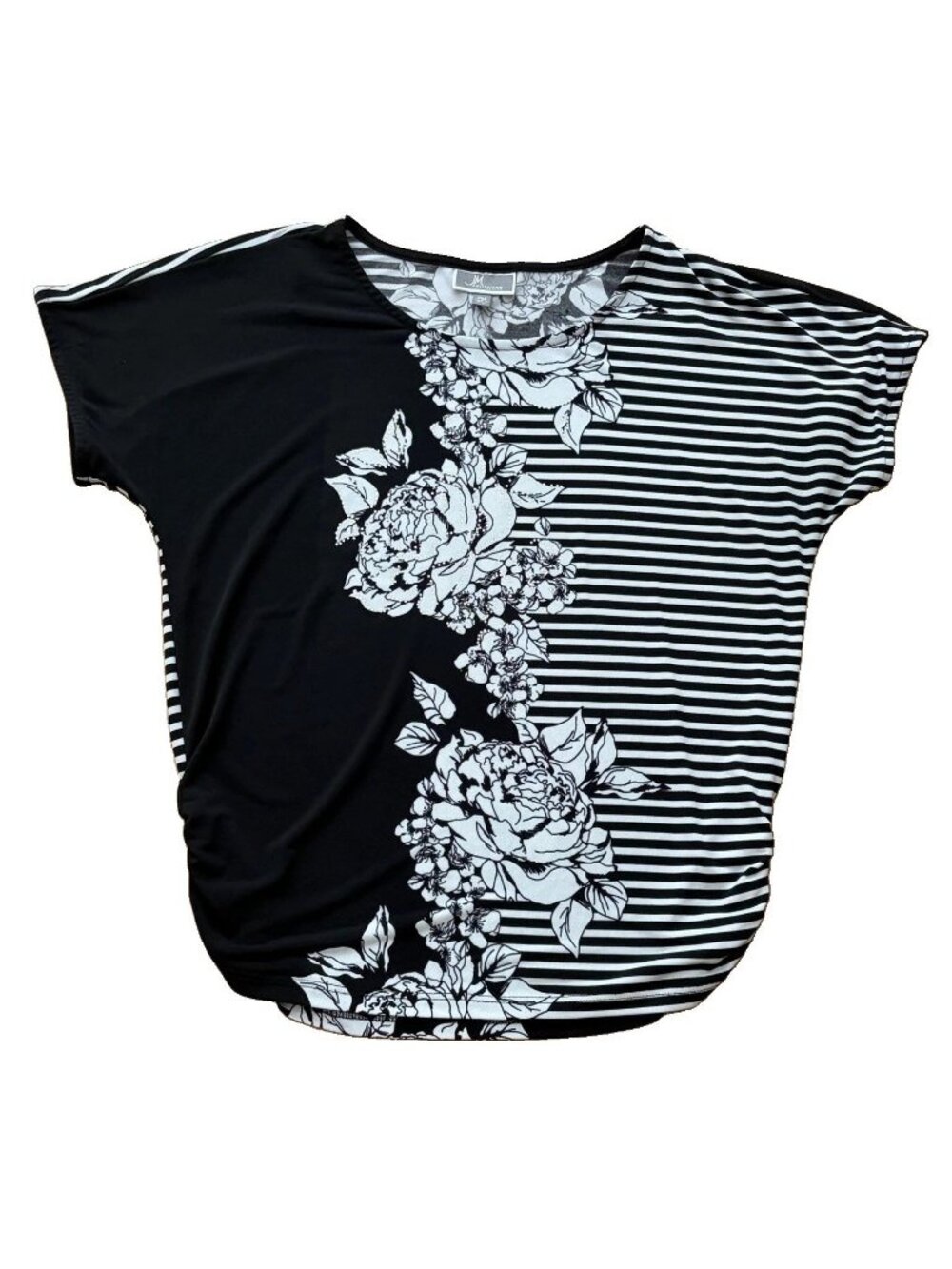 JM Collection Womens Petite Medium Black and White Floral Print Short Sleeve Top